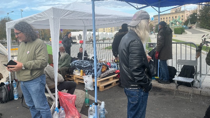 Hrka: Nastavljam štrajk glađu